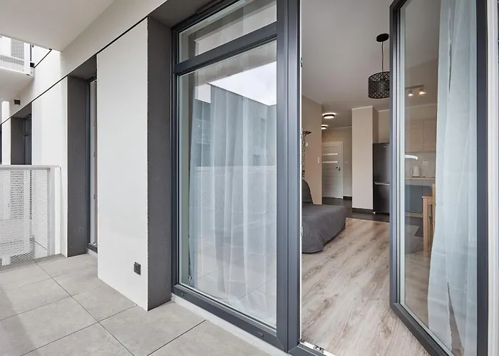 Poznan Airport Homely Apartment